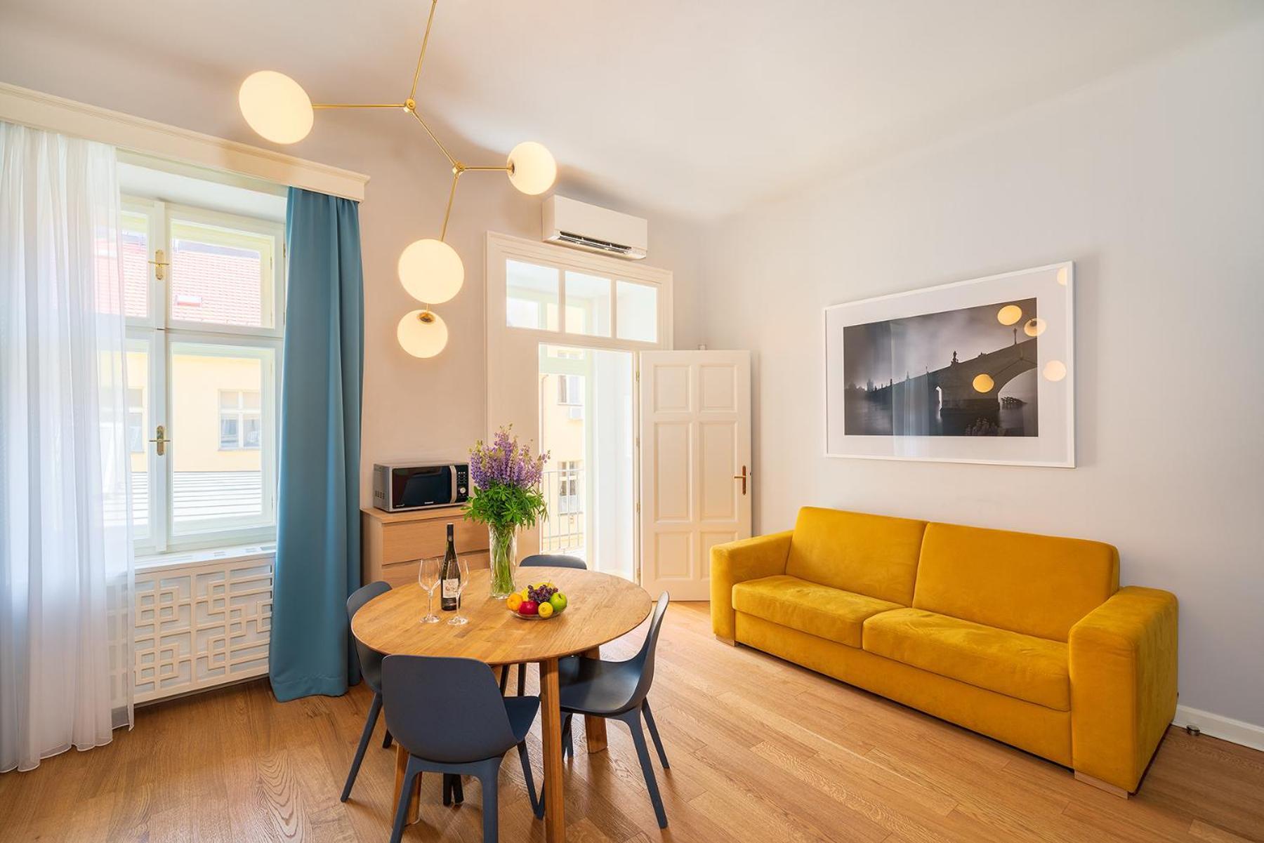 Quiet City Center Apartment In Hip & Foodie Area براغ المظهر الخارجي الصورة